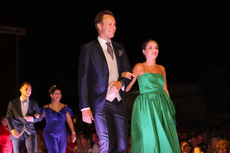 GALERIA de FOTOS d’una PRESENTACIÓ de les FESTES de JULIOL de PEDREGUER molt MUSICAL GALERIA de FOTOS d’una PRESENTACIÓ de les FESTES de JULIOL de PEDREGUER molt MUSICAL